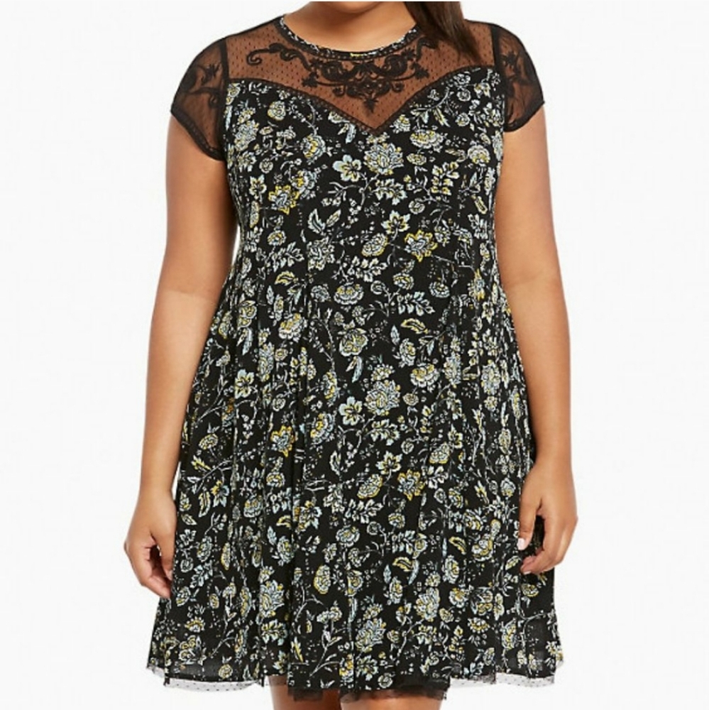 Torrid Green & Black Floral Embroidered Gauze A-line Cap Sleeve Sweetheart Dress